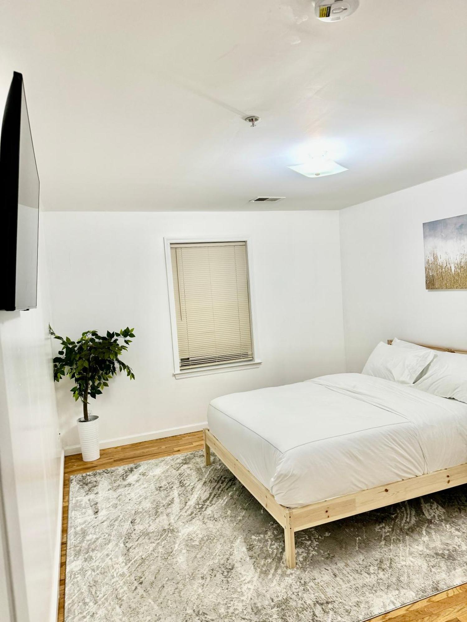 Stylish Evergreen Apartment By Newark Airport Eksteriør billede