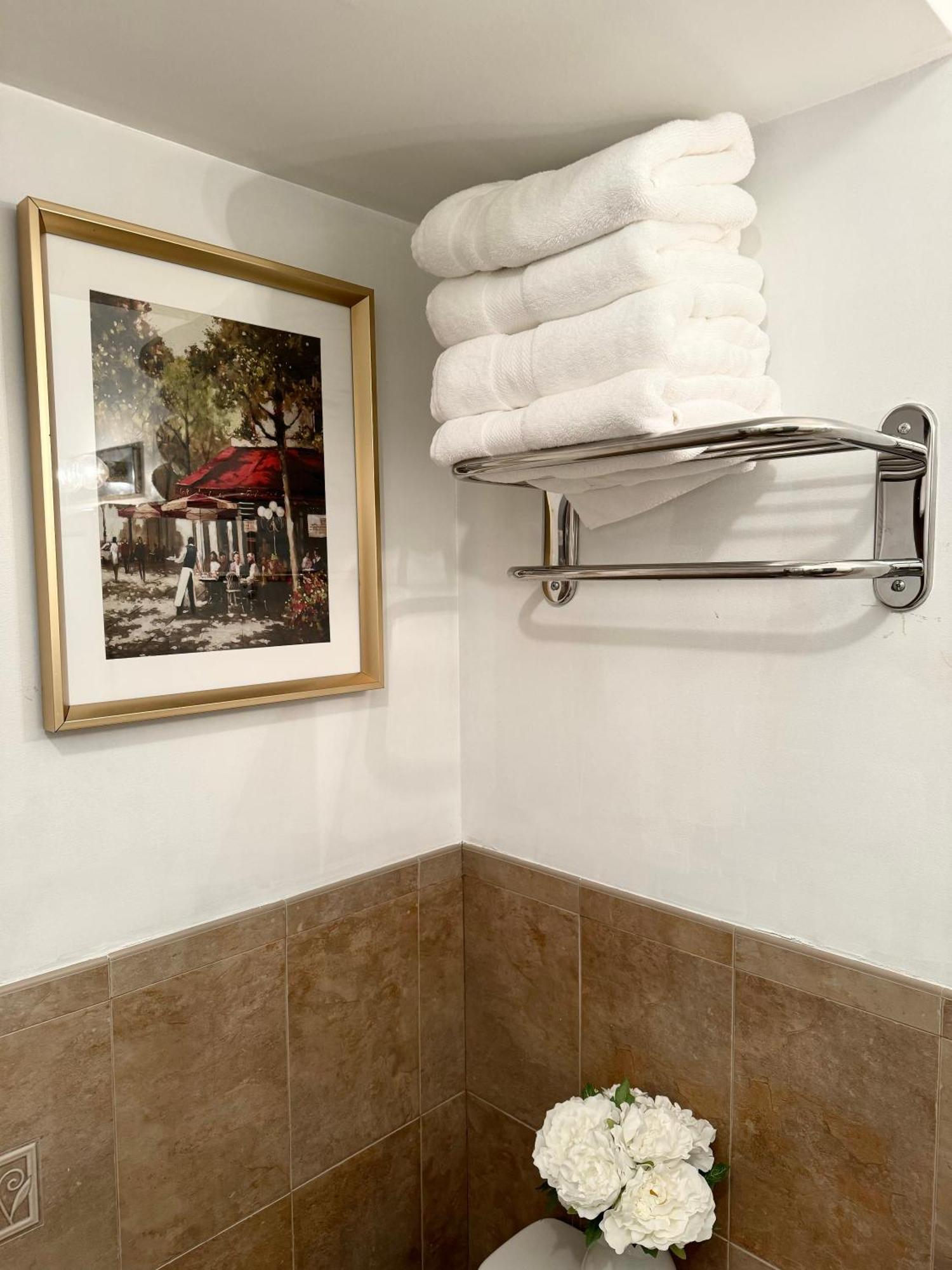 Stylish Evergreen Apartment By Newark Airport Eksteriør billede